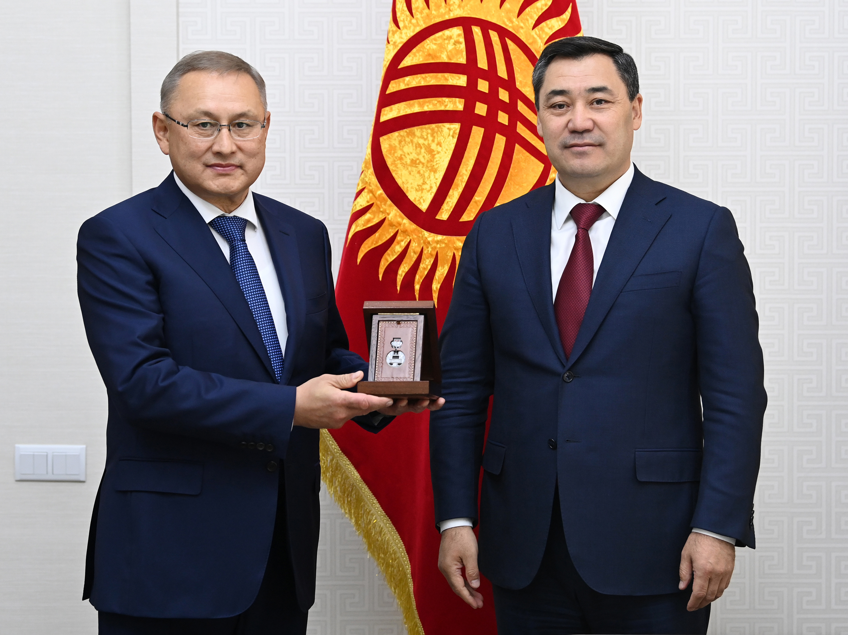 Награждение государственными наградами  Н. Абыкаева и Б.О. Исабаева