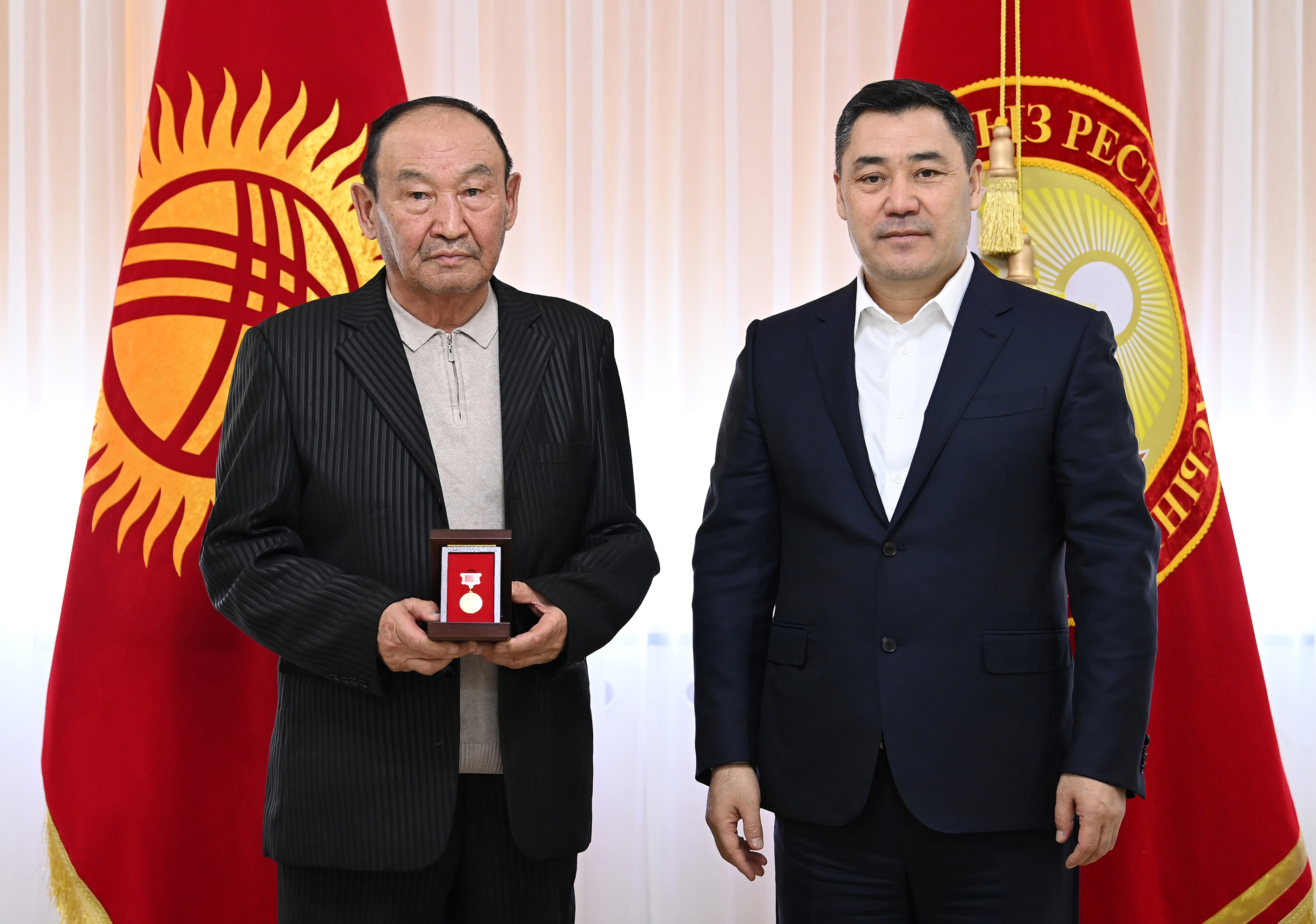 Церемония награждения авторов флага Кыргызской Республики (03.03.2022)