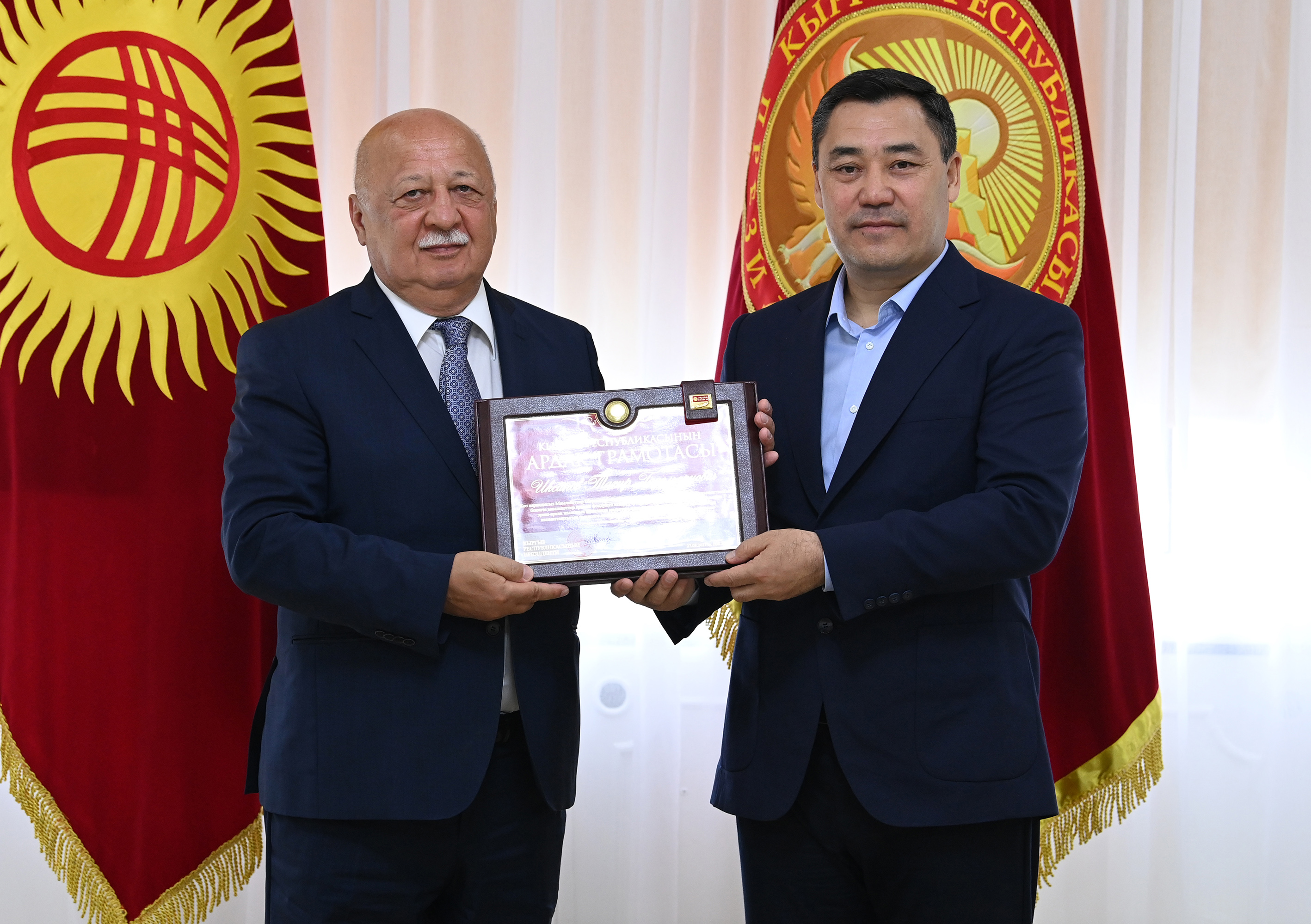 Награждение государственными наградами М. Швыдкого, Бюльбюль оглы Полада и Т. Иксанова